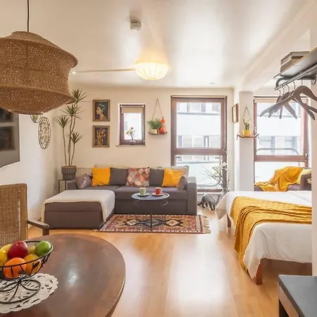 Apartment Explorer House