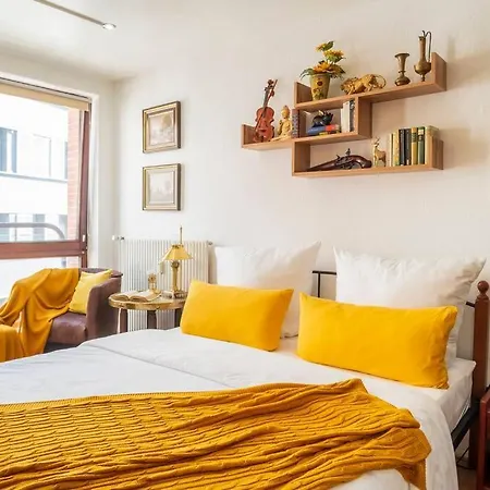 Explorer House Apartment
