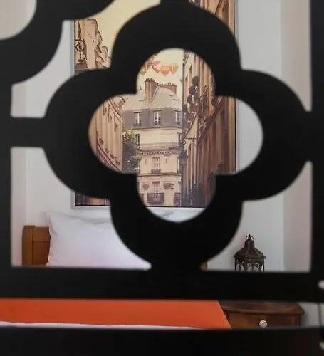 Explorer House Apartment *