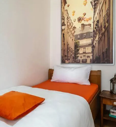 Apartment Explorer House